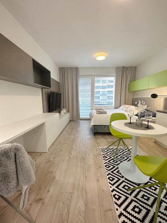 Dmr Apartments Cityhall 科希策 外观 照片